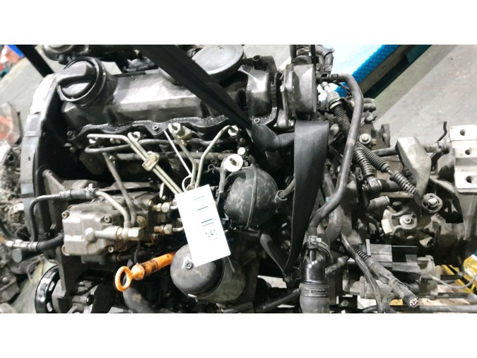 MOTOR CON ACCESORIOS Y CAJA DE CAMBIOS SKODA OCTAVIA 2002
