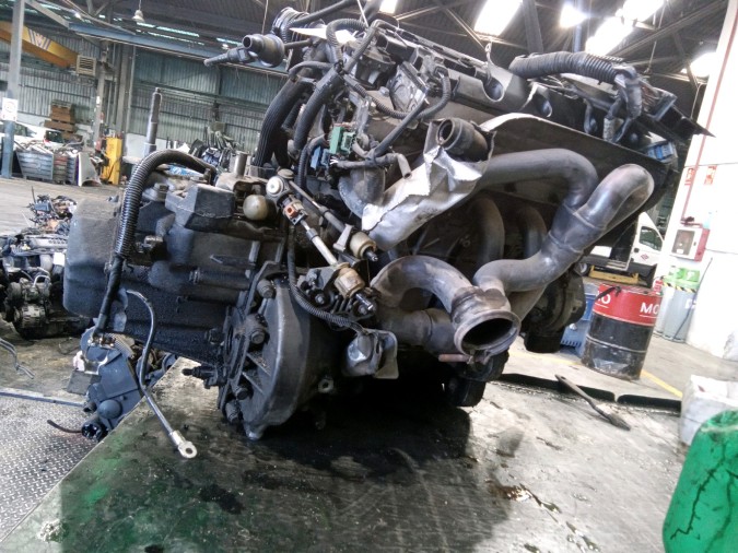 MOTOR CON ACCESORIOS Y CAJA DE CAMBIOS PEUGEOT 406 2002