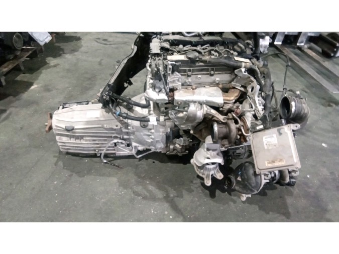 MOTOR CON ACCESORIOS Y CAJA DE CAMBIOS MERCEDES C 220 BLUETEC / D 2016
