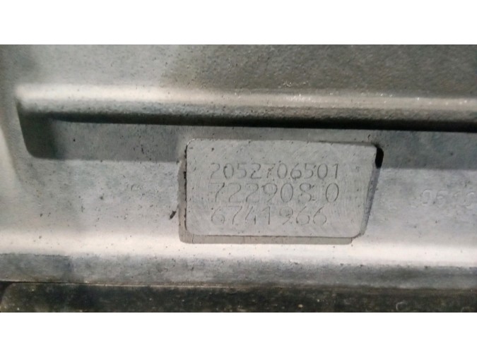 MOTOR CON ACCESORIOS Y CAJA DE CAMBIOS MERCEDES C 220 BLUETEC / D 2016