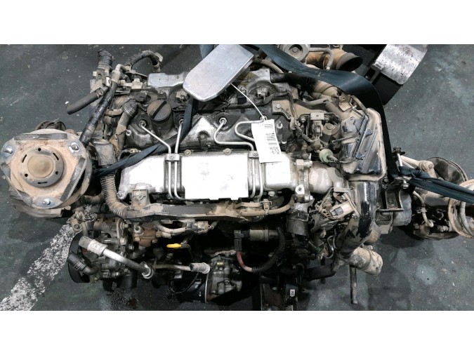 MOTOR CON ACCESORIOS Y CAJA DE CAMBIOS TOYOTA COROLLA 2005