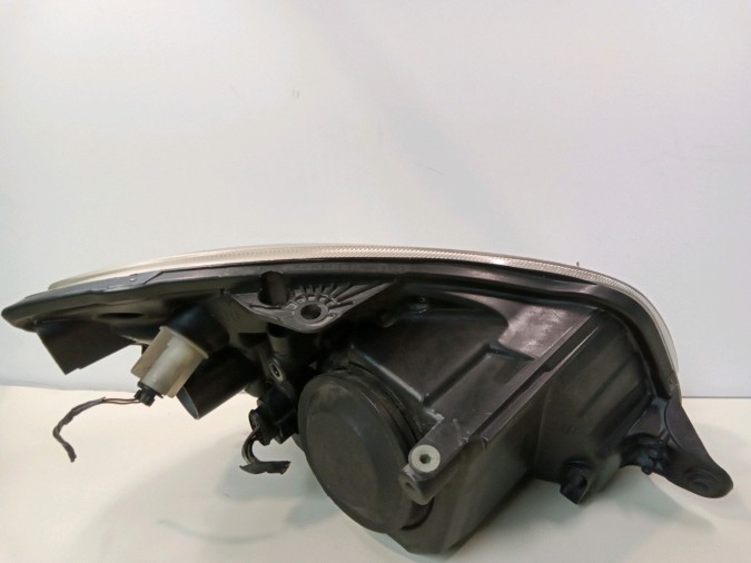 FARO DELANTERO IZQUIERDO SKODA FABIA 2009