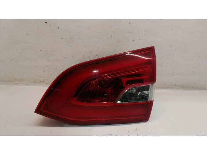 PILOTO TRASERO DERECHO INTERIOR PEUGEOT 308 2015