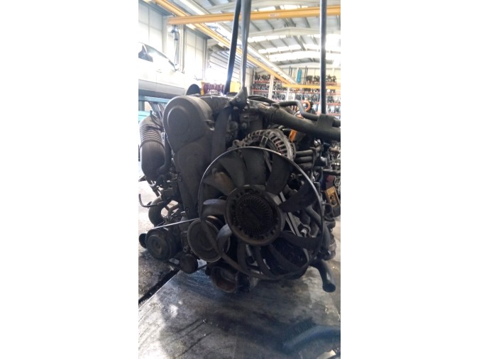MOTOR CON ACCESORIOS Y CAJA DE CAMBIOS VOLKSWAGEN PASSAT 2003