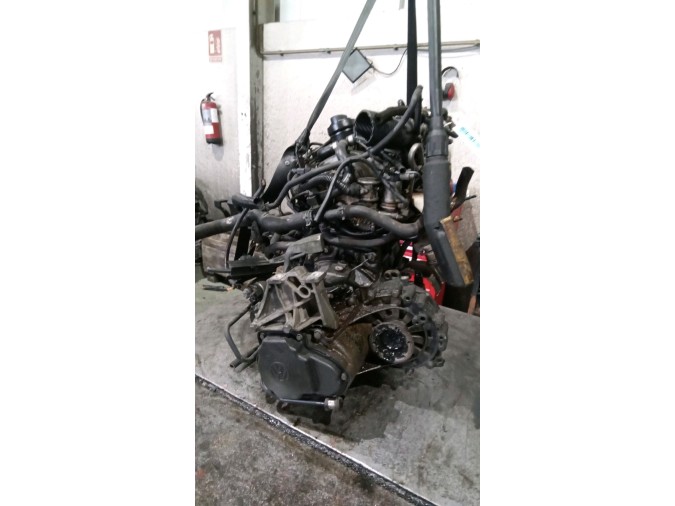 MOTOR CON ACCESORIOS Y CAJA DE CAMBIOS AUDI A3 2001