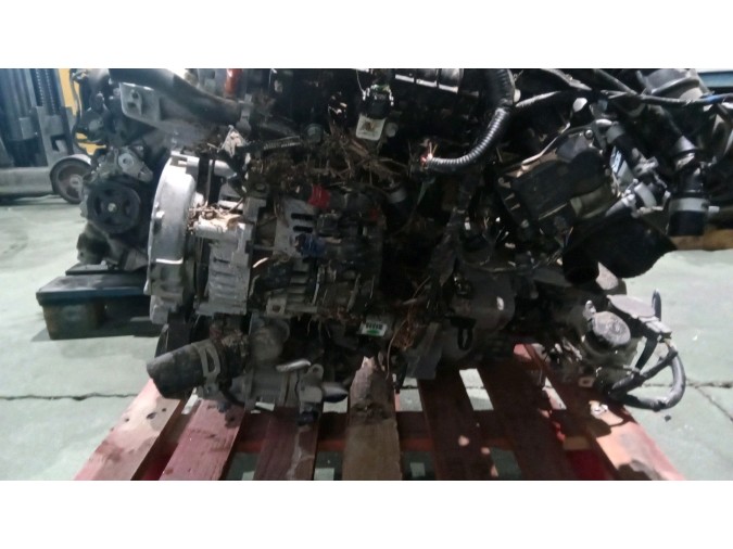 MOTOR CON ACCESORIOS Y CAJA DE CAMBIOS KIA STONIC 2022