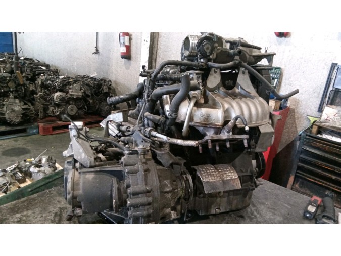 MOTOR CON ACCESORIOS Y CAJA DE CAMBIOS VOLKSWAGEN NEW BEETLE 2000