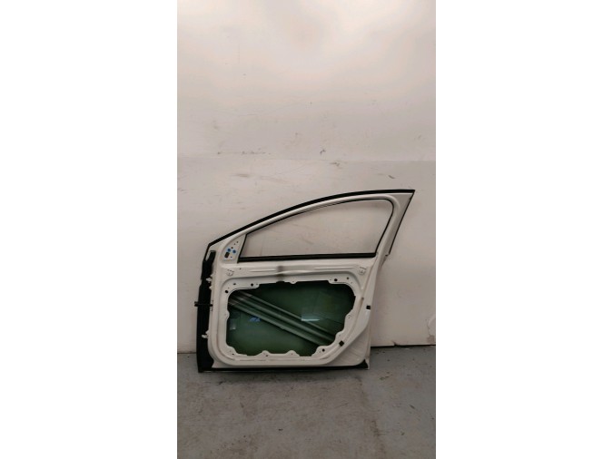 PUERTA DELANTERA DERECHA VOLVO V40 BLANCA 2016
