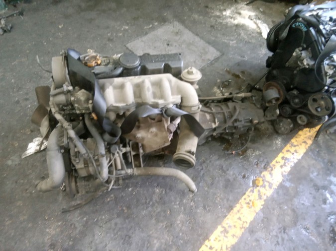 MOTOR CON ACCESORIOS Y CAJA DE CAMBIOS NISSAN SERENA 1998