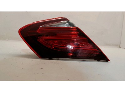PILOTO TRASERO IZQUIERDO INTERIOR MERCEDES C 250 2016
