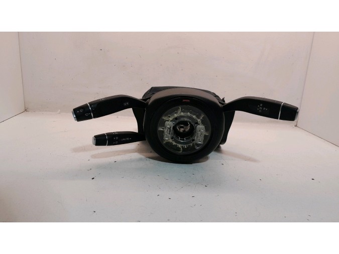 MANDO MULTIFUNCION MERCEDES C 250 2016