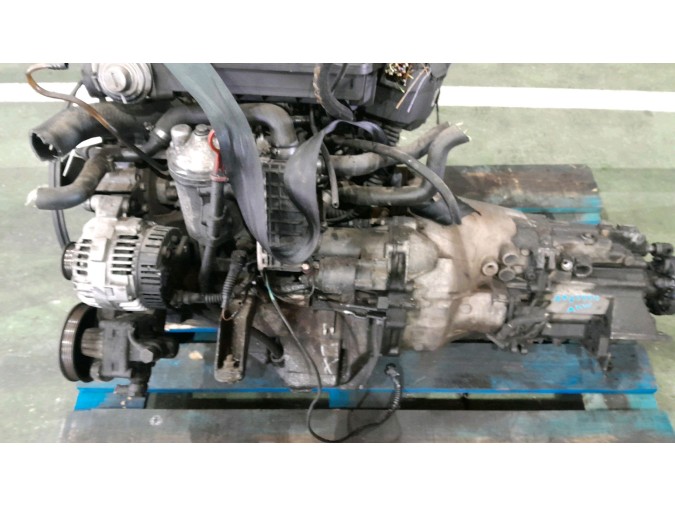MOTOR CON ACCESORIOS Y CAJA DE CAMBIOS BMW 318TDS 1996