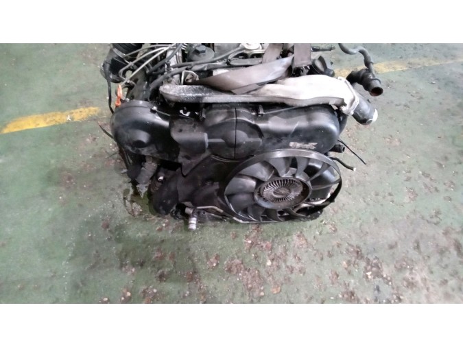 MOTOR CON ACCESORIOS Y CAJA DE CAMBIOS AUDI A6 2001