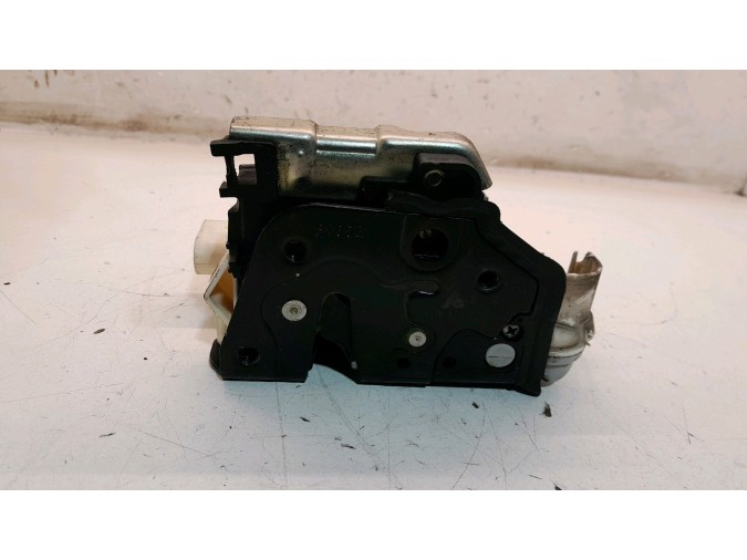 CERRADURA PUERTA DELANTERA IZQUIERDA  AUDI Q5 2009