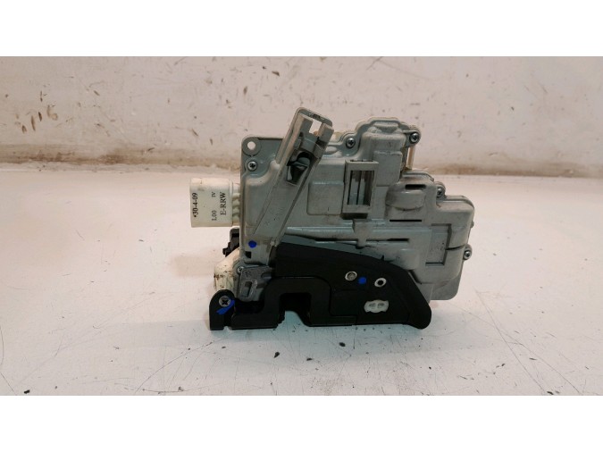 CERRADURA PUERTA DELANTERA DERECHA AUDI Q5 2009