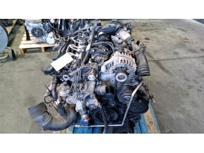 MOTOR CON ACCESORIOS Y CAJA DE CAMBIOS BMW 520D 2008