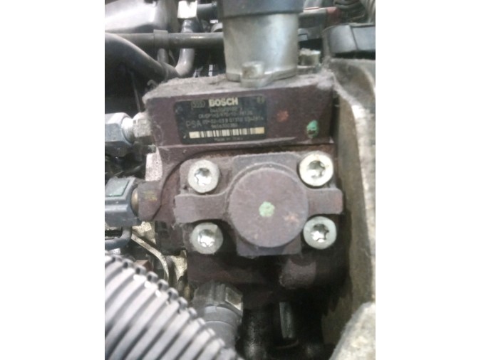 MOTOR CON ACCESORIOS SIN CAJA DE CAMBIOS CITROEN C2 2005