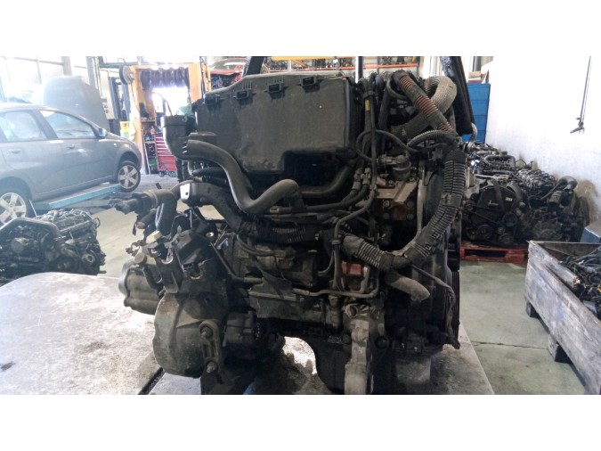 MOTOR CON ACCESORIOS Y CAJA DE CAMBIOS CITROEN C4
