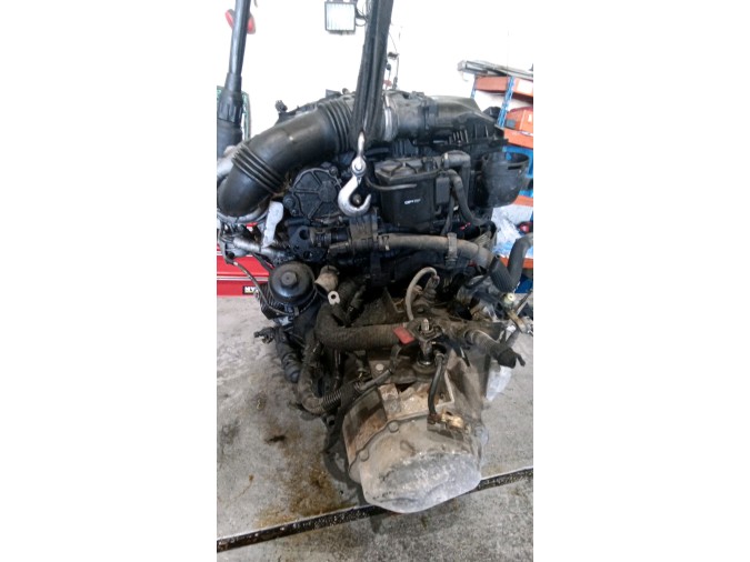 MOTOR CON ACCESORIOS Y CAJA DE CAMBIOS CITROEN C4