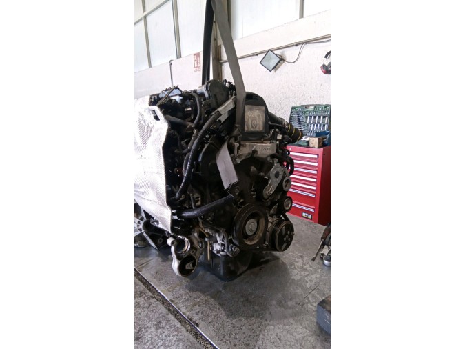 MOTOR CON ACCESORIOS SIN CAJA DE CAMBIOS PEUGEOT 3008 2012