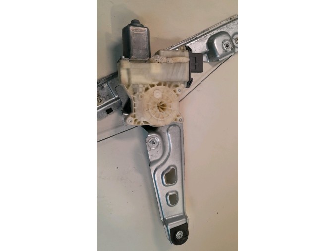 ELEVALUNAS DELANTERO IZQUIERDO PEUGEOT 3008 2012