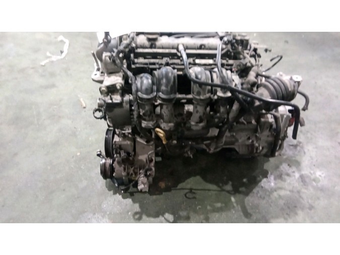 MOTOR CON ACCESORIOS Y CAJA DE CAMBIOS FORD FOCUS