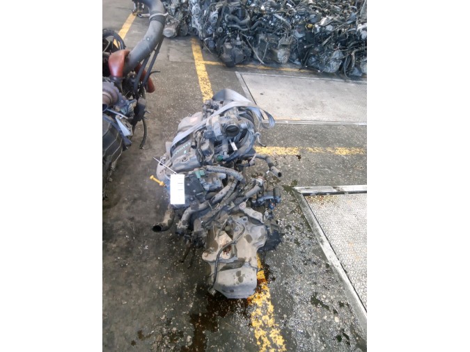 MOTOR CON ACCESORIOS Y CAJA DE CAMBIOS CITROEN C3 2002