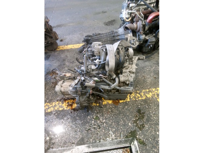 MOTOR CON ACCESORIOS Y CAJA DE CAMBIOS CITROEN C3 2002