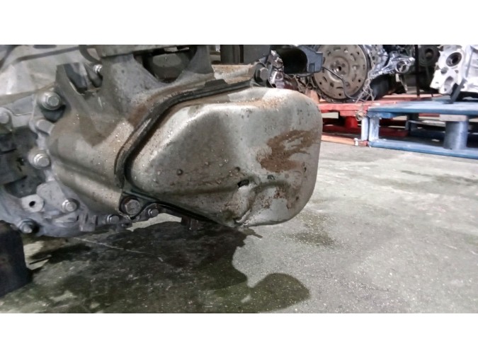MOTOR CON ACCESORIOS Y CAJA DE CAMBIOS PEUGEOT 2008 2017