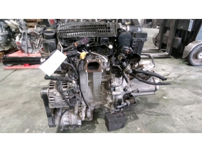 MOTOR CON ACCESORIOS Y CAJA DE CAMBIOS PEUGEOT 2008 2017