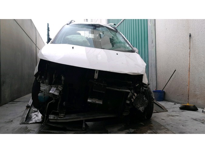 MANDO ELEVALUNAS DELANTERO DERECHO PEUGEOT 2008 2017