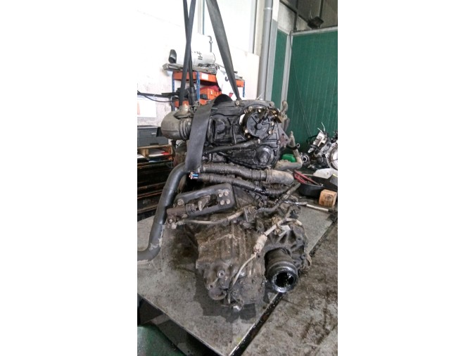 MOTOR CON ACCESORIOS Y CAJA DE CAMBIOS VOLKSWAGEN PASSAT 2002