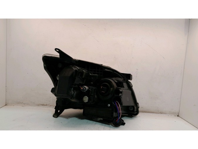 FARO DELANTERO IZQUIERDO TOYOTA AVENSIS 2007