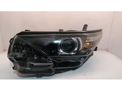 FARO DELANTERO IZQUIERDO TOYOTA AURIS 2018