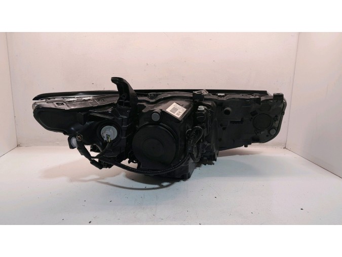 FARO DELANTERO IZQUIERDO TOYOTA AURIS 2018