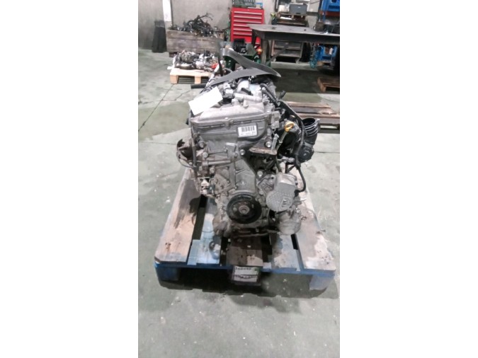 MOTOR CON ACCESORIOS Y CAJA DE CAMBIOS TOYOTA AURIS 2018