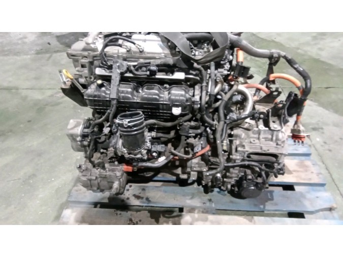 MOTOR CON ACCESORIOS Y CAJA DE CAMBIOS TOYOTA AURIS 2018
