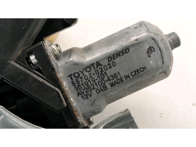 ELEVALUNAS DELANTERO IZQUIERDO TOYOTA AURIS 2018