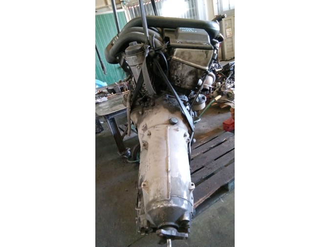 MOTOR CON ACCESORIOS Y CAJA DE CAMBIOS MERCEDES C 250 TURBODIESEL 1999