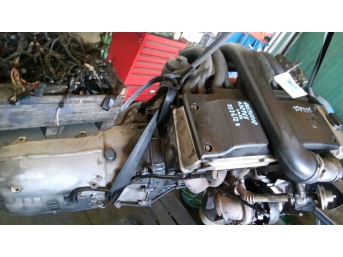 MOTOR CON ACCESORIOS Y CAJA DE CAMBIOS MERCEDES C 250 TURBODIESEL 1999