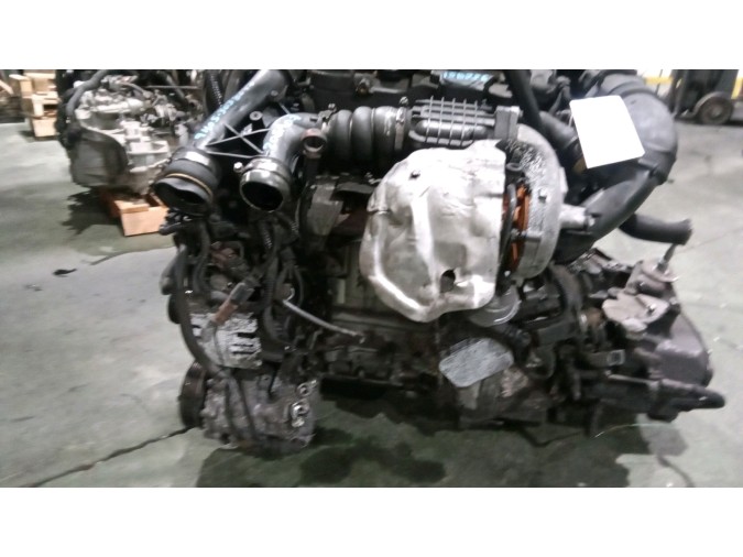 MOTOR CON ACCESORIOS SIN CAJA DE CAMBIOS CITROEN C4 2011