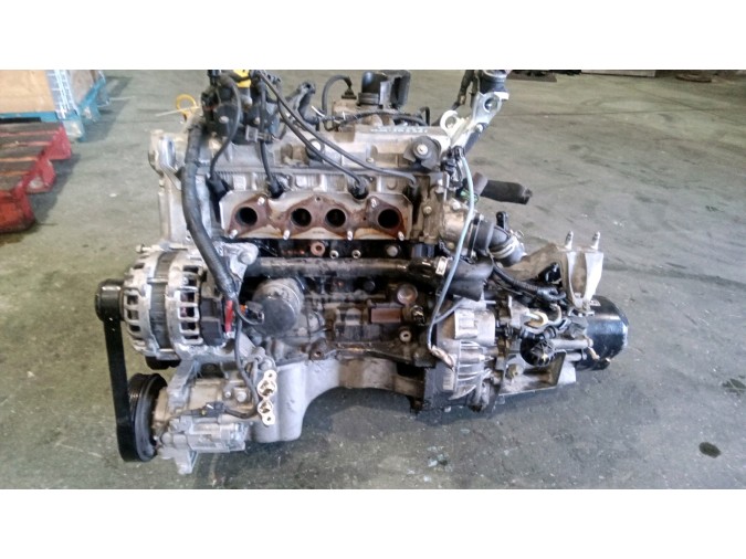 MOTOR CON ACCESORIOS Y CAJA DE CAMBIOS DACIA DOKKER