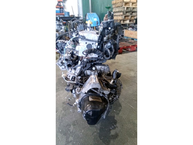 MOTOR CON ACCESORIOS Y CAJA DE CAMBIOS DACIA DOKKER