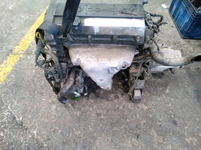 MOTOR CON ACCESORIOS Y CAJA DE CAMBIOS KIA SHUMA