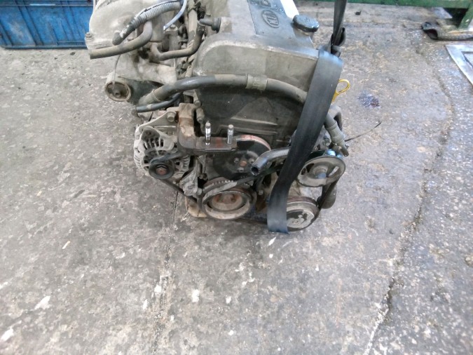 MOTOR CON ACCESORIOS Y CAJA DE CAMBIOS KIA SHUMA