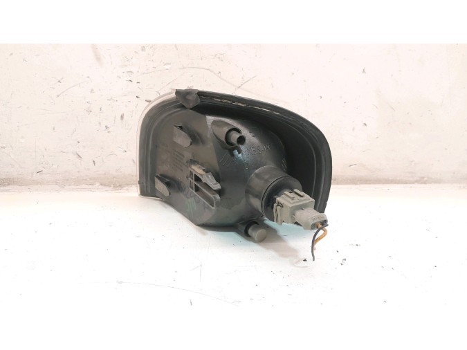 PILOTO INTERMITENTE LATERAL DELANTERO DERECHO VOLVO S80 2002