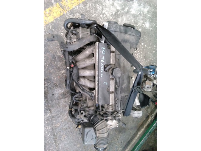 MOTOR CON ACCESORIOS SIN CAJA DE CAMBIOS VOLVO S80 2002