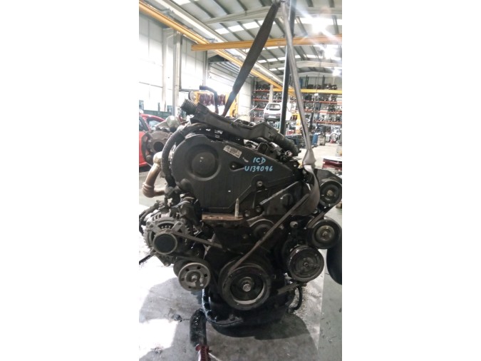MOTOR CON ACCESORIOS Y CAJA DE CAMBIOS TOYOTA COROLLA 2004