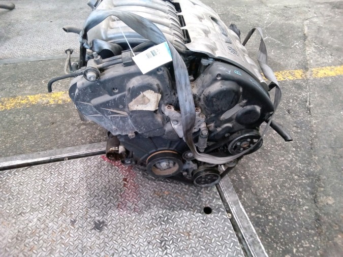 MOTOR CON ACCESORIOS Y CAJA DE CAMBIOS PEUGEOT 607 2003