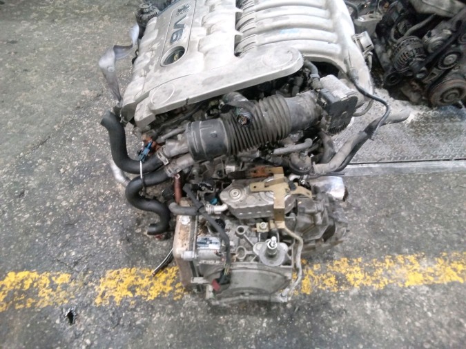 MOTOR CON ACCESORIOS Y CAJA DE CAMBIOS PEUGEOT 607 2003